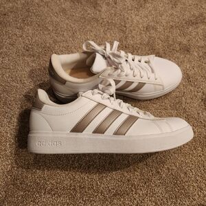 Adidas grand court- womens size 8